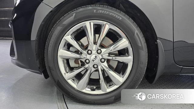 Kia The New Carnival id 5048156 из Кореи 26