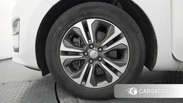 Kia The New Carnival id 5054537 из Кореи 15