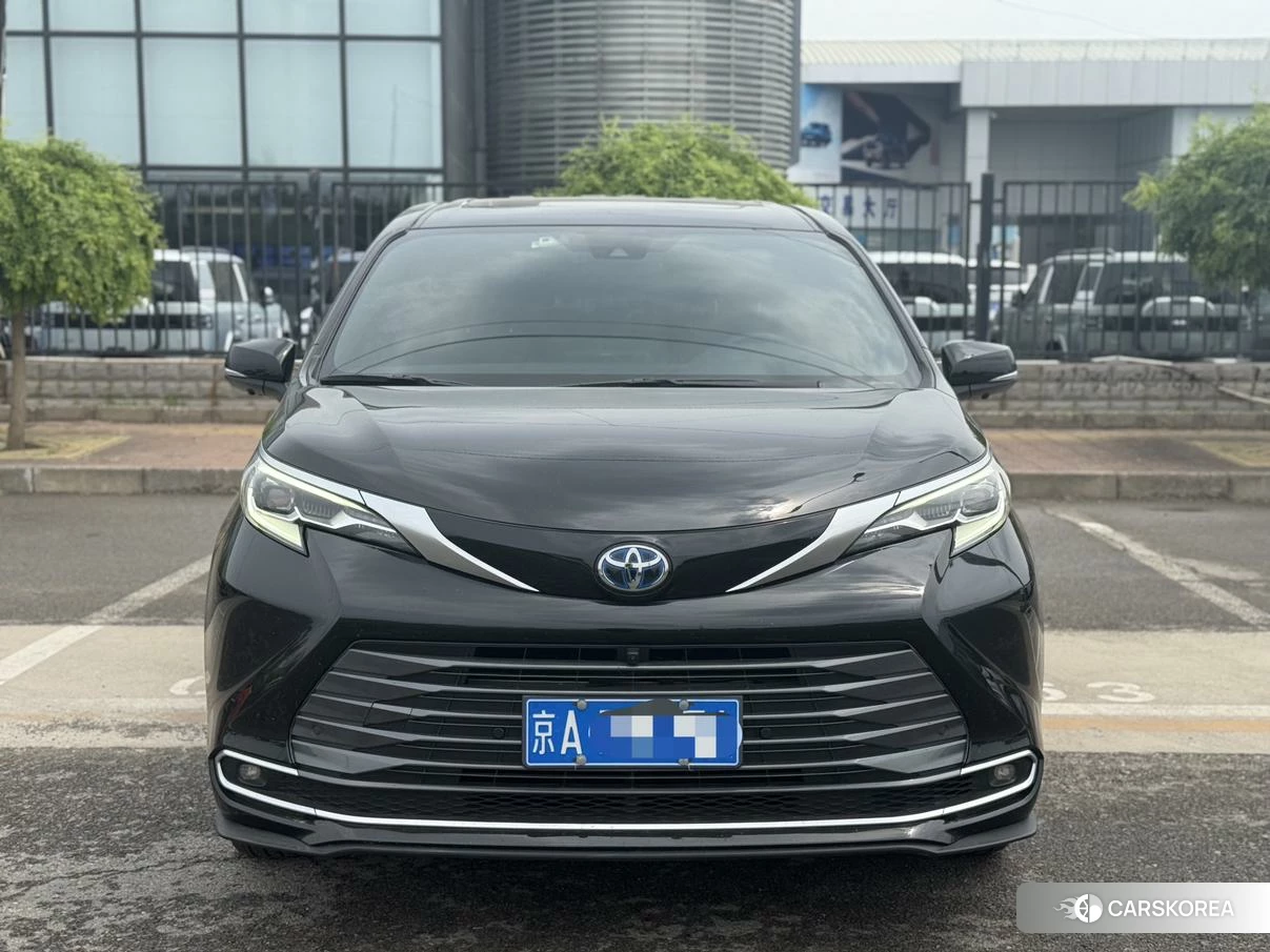 Toyota Sienna 2021 Черный из Китая, фото 5