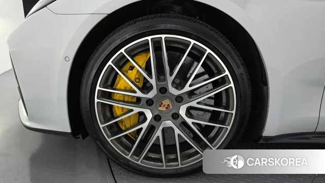 Porsche Panamera (976) id 4505428 из Кореи 15