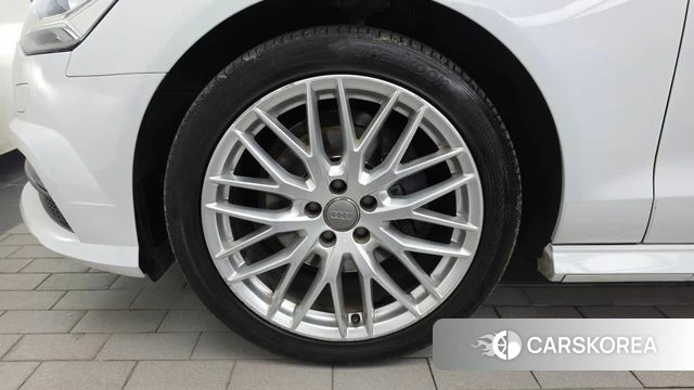 Audi New A6 id 5018990 из Кореи 15