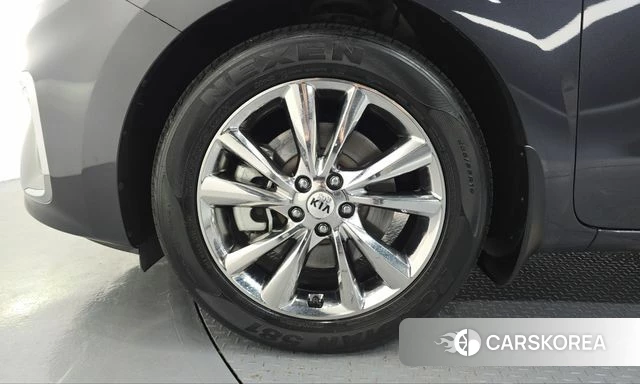 Kia The New Carnival id 4993317 из Кореи 28