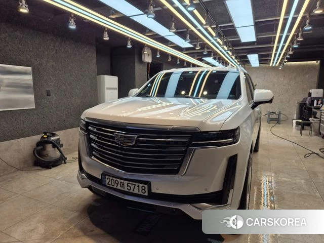 Cadillac Escalade 5th Generation 2022 Белый из Кореи, фото 5