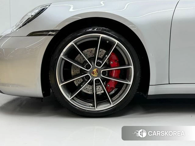 Porsche 911(992) id 5041492 из Кореи 15