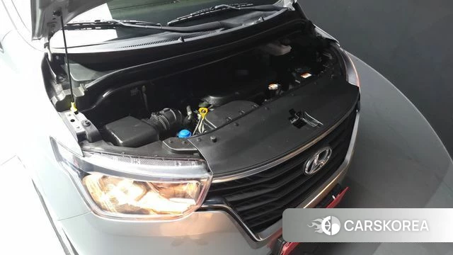 Hyundai The New Grand Starex id 4952432 из Кореи 29