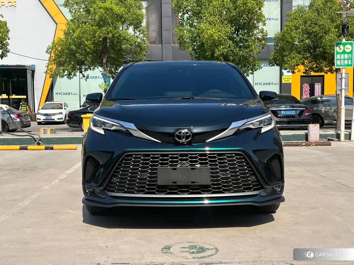 Toyota Granvia 2026 Черный из Китая, фото 5
