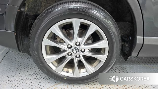 Toyota RAV4 id 5023853 из Кореи 15