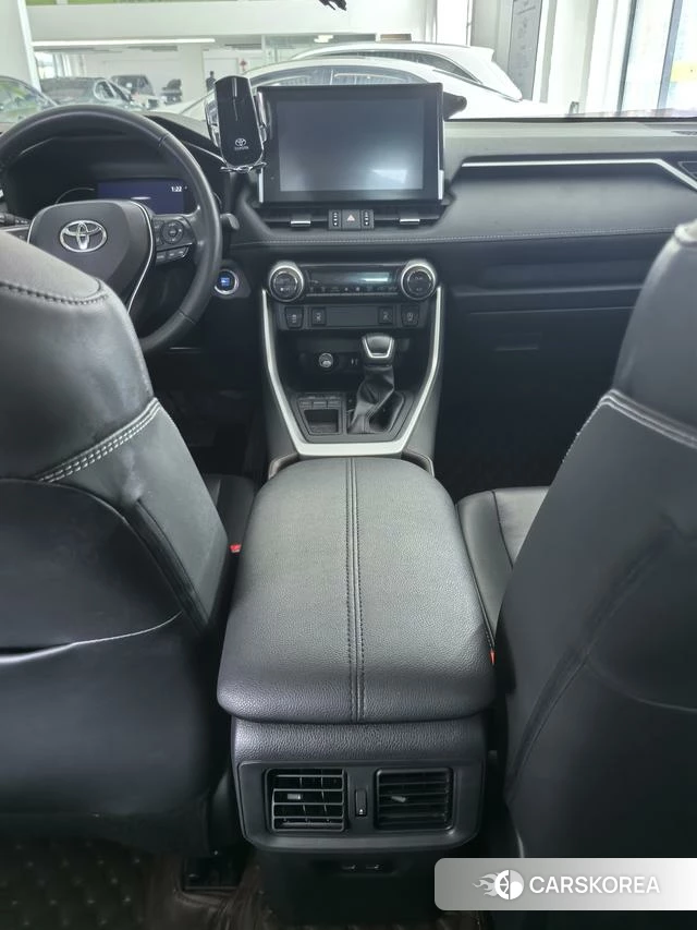 Toyota RAV4 2023 Белый из Китая, фото 5