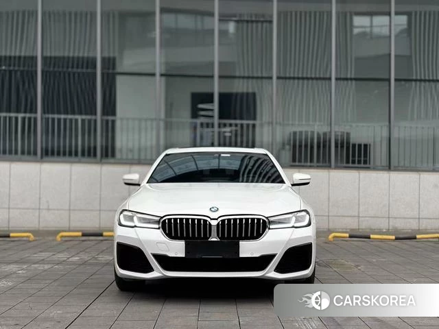 BMW 5 series 2023 Белый из Китая, фото 5