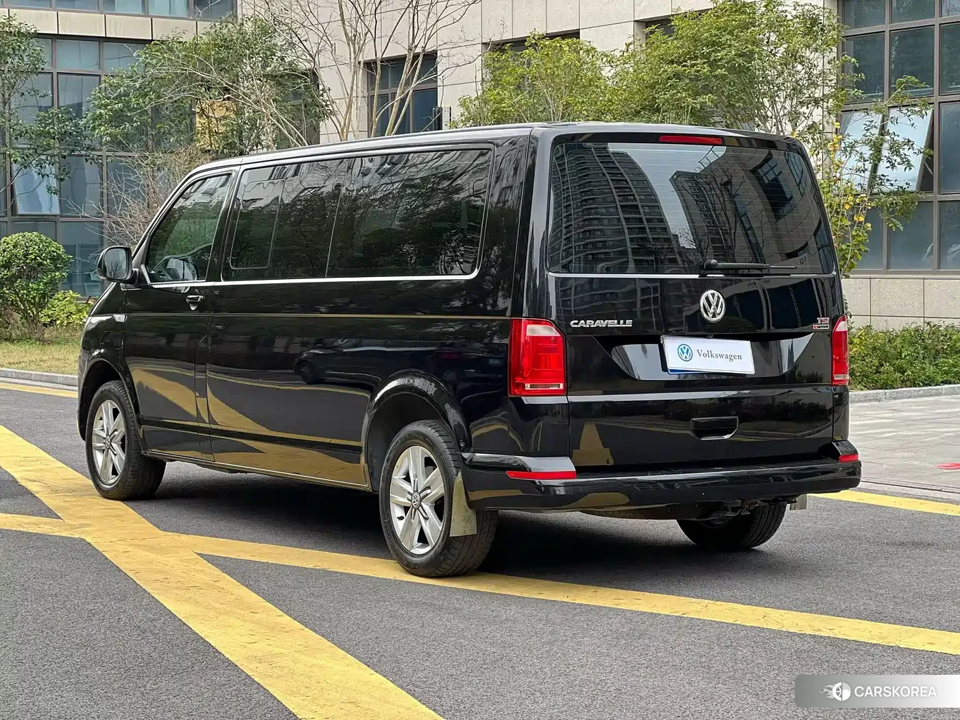 Volkswagen Caravelle 2018 Черный из Китая, фото 5
