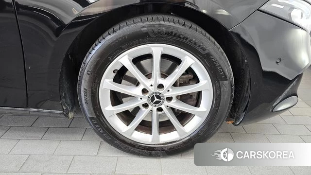 Mercedes-Benz A-Class W177 id 4943653 из Кореи 27