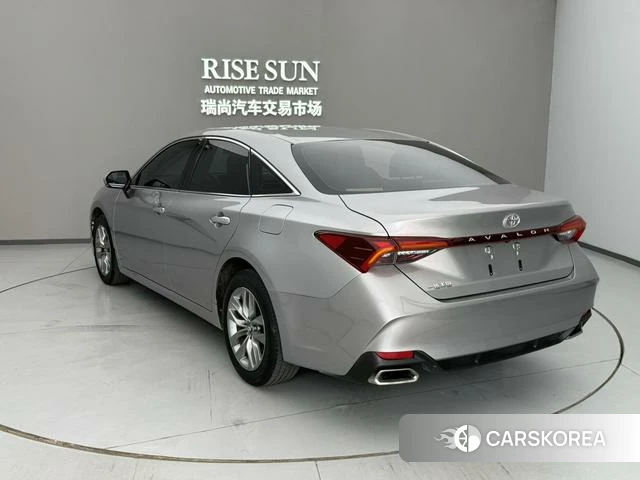 Toyota Avalon 2022 Серебристо-серый из Китая, фото 5