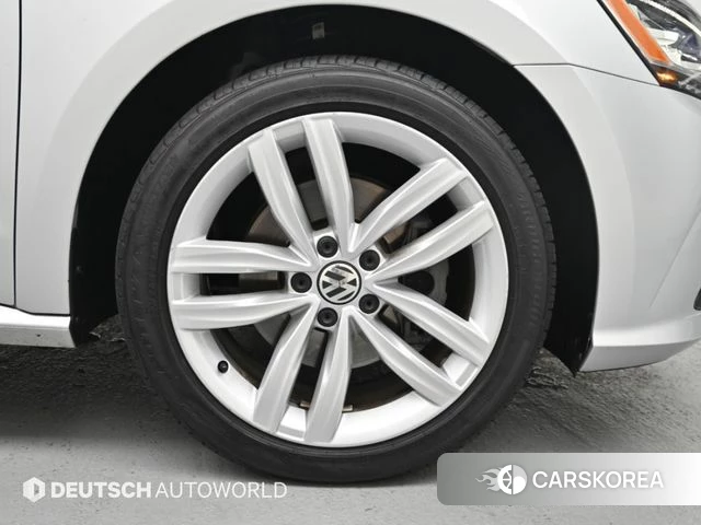 Volkswagen The New Passat id 4887359 из Кореи 15