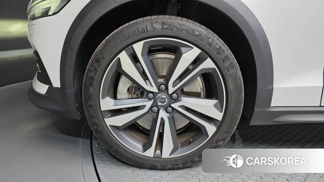 Volvo V60 Cross-Country 2nd Generation id 4992492 из Кореи 33