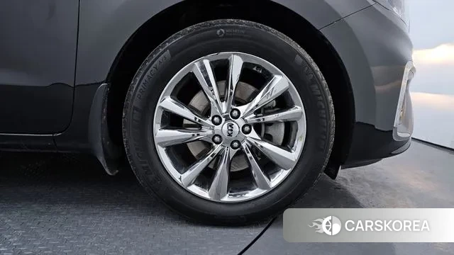 Kia The New Carnival id 2567983 из Кореи 15