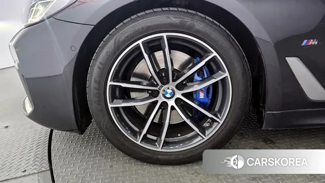 BMW 5 Series (G30) id 3630299 из Кореи 15