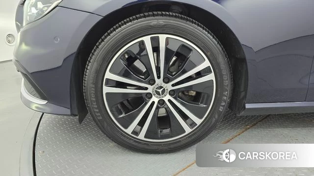 Mercedes-Benz E-Class W213 id 4958864 из Кореи 29