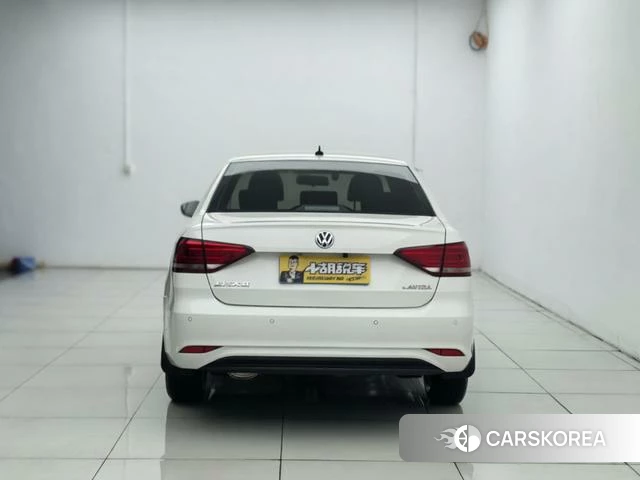 Volkswagen Lavida 2021 Белый из Китая, фото 5