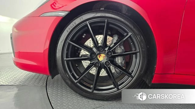 Porsche 911(992) id 5021255 из Кореи 32