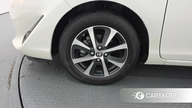 Toyota Prius C id 4873307 из Кореи 26