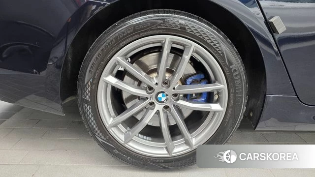 BMW 5 Series (G30) id 5042196 из Кореи 27