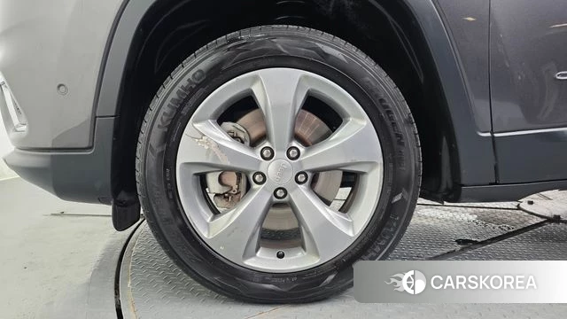 Jeep Cherokee (KL) id 4906943 из Кореи 28