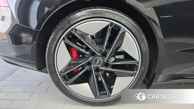 Audi RS e-Tron GT id 4996029 из Кореи 28