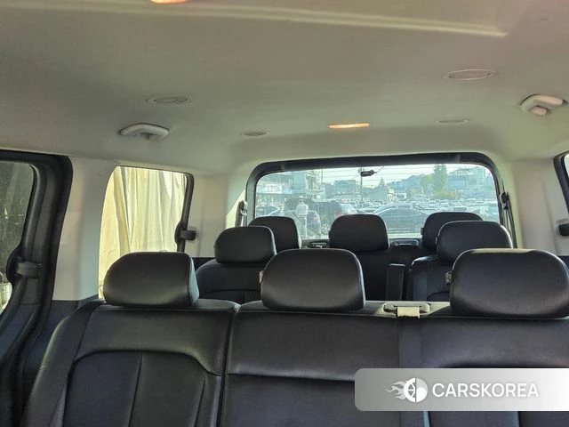 Hyundai Staria 2023 Серый из Кореи, фото 5