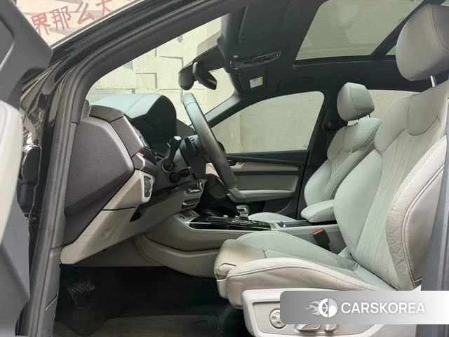 Audi Q5L 2023 Черный из Китая, фото 5