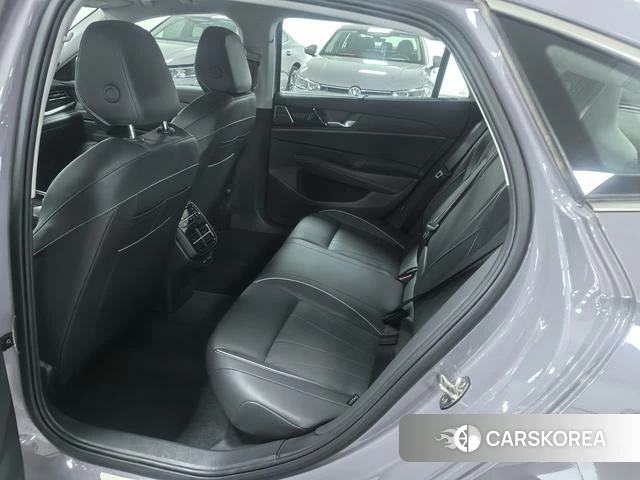 Volkswagen Passat 2024 Фиолетовый из Китая, фото 5