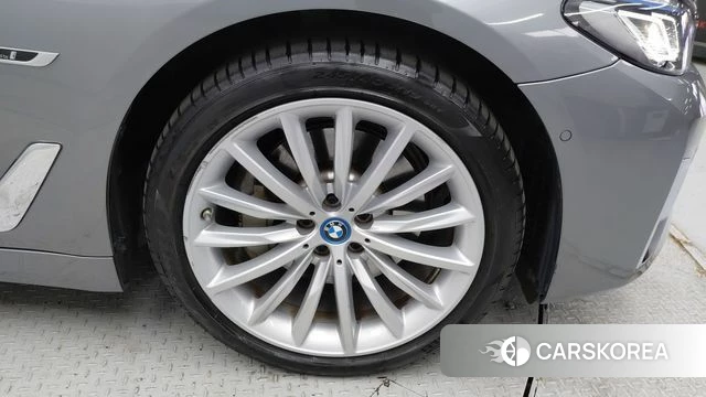 BMW 5 Series (G30) id 5016837 из Кореи 14