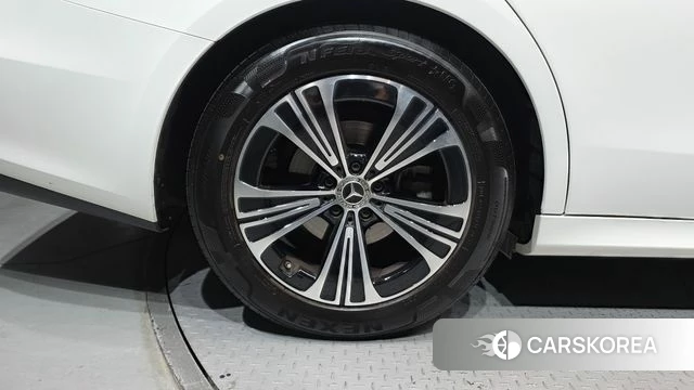 Mercedes-Benz E-Class W214 id 5016150 из Кореи 25