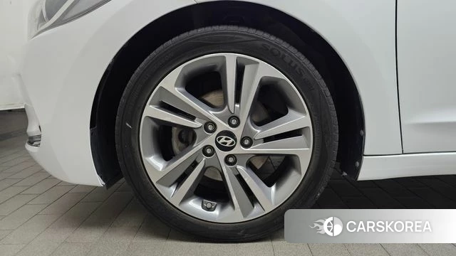 Hyundai Avante AD id 5029345 из Кореи 15
