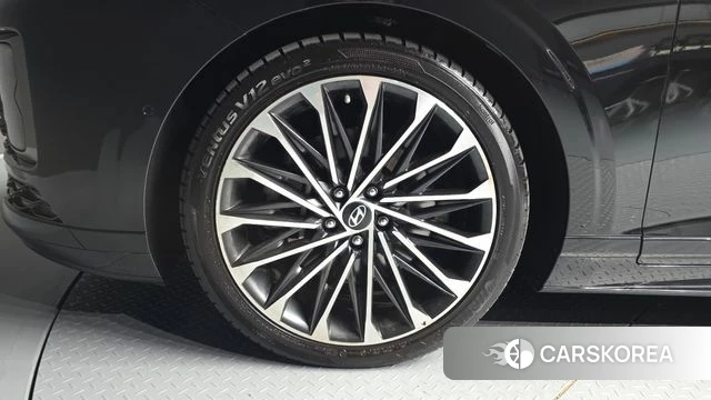 Hyundai Grandeur (GN7) id 5046521 из Кореи 36