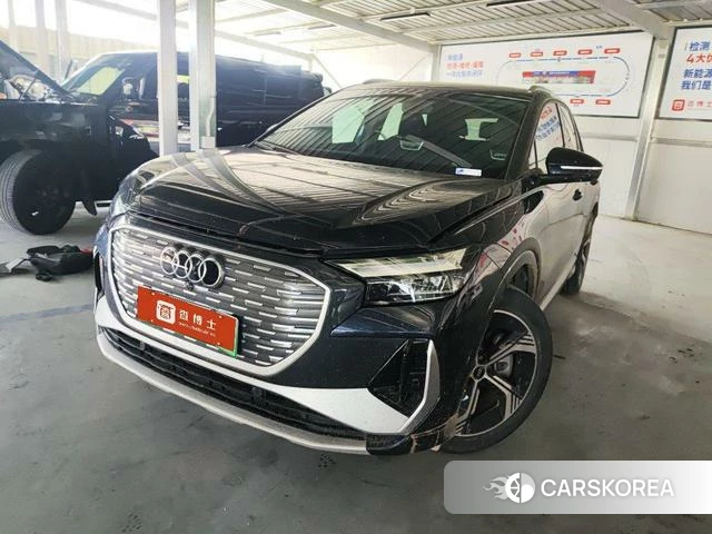 Audi Q4 2023 Синий из Китая, фото 5
