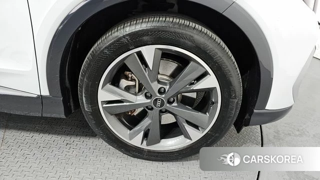 Audi Q4 e-Tron (F4) id 3442880 из Кореи 15