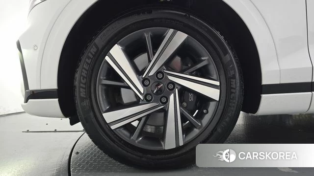 Genesis GV70 id 4984995 из Кореи 31