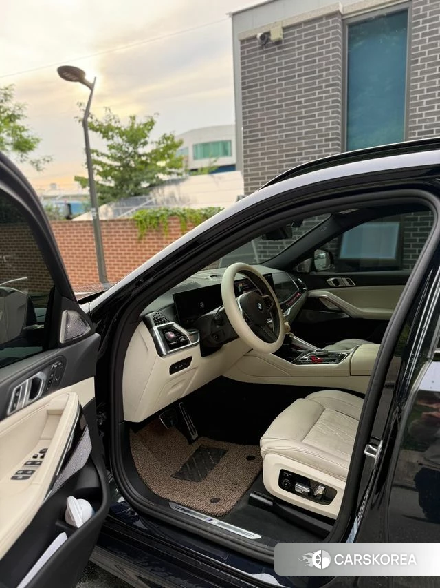 BMW X6 (G06) 2025 Черный из Кореи, фото 5