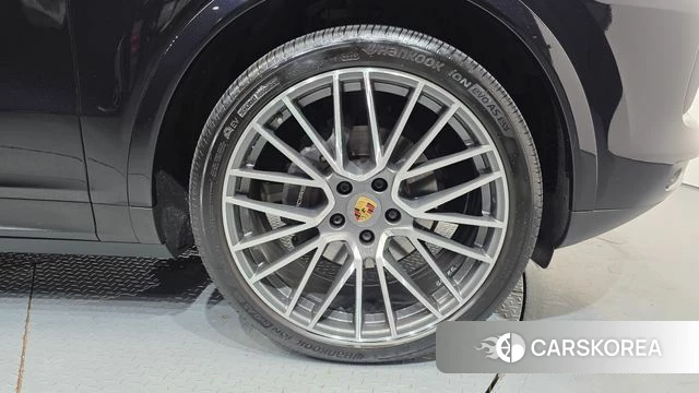 Porsche Cayenne (PO536) id 4922375 из Кореи 29