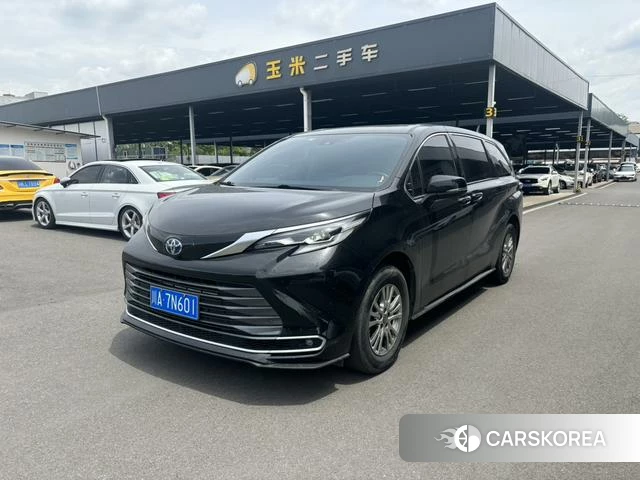 Toyota Sienna 2022 Черный из Китая, фото 6