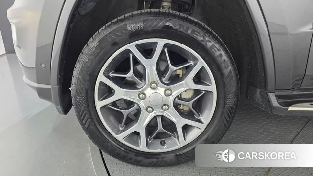 Jeep Grand Cherokee id 5048250 из Кореи 15