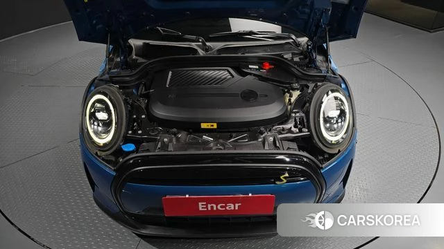 Mini Cooper Electric id 4950633 из Кореи 29