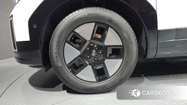 Hyundai Santa Fe (MX5) id 4757580 из Кореи 31