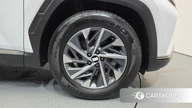 Hyundai Tucson (NX4) id 4701388 из Кореи 25