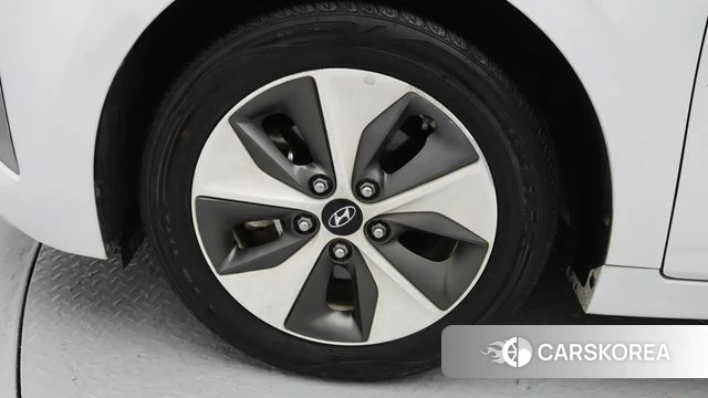 Hyundai Ionic Electric id 4971100 из Кореи 15