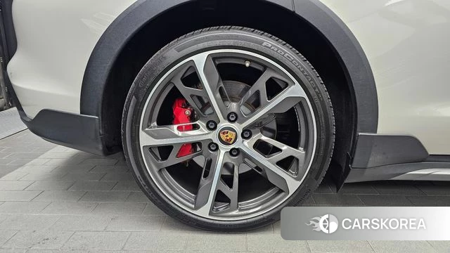 Porsche Taycan id 5040451 из Кореи 30