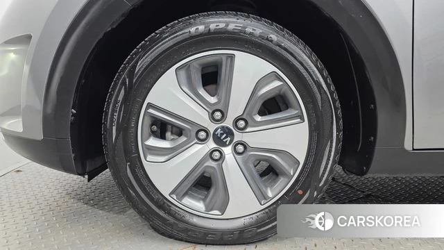 Kia Niro id 4943907 из Кореи 15