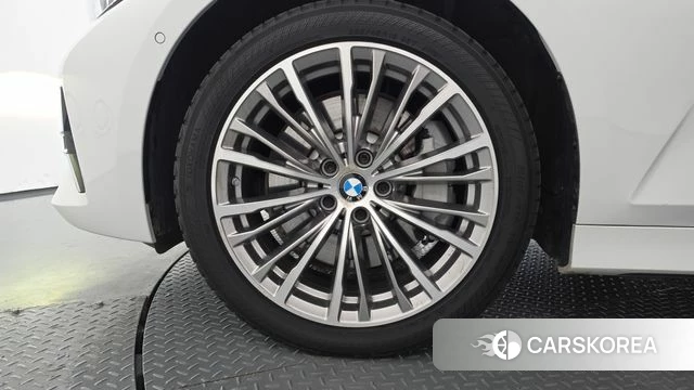 BMW 3 Series (G20) id 5041744 из Кореи 30
