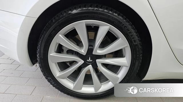 Tesla Model 3 id 4632477 из Кореи 15
