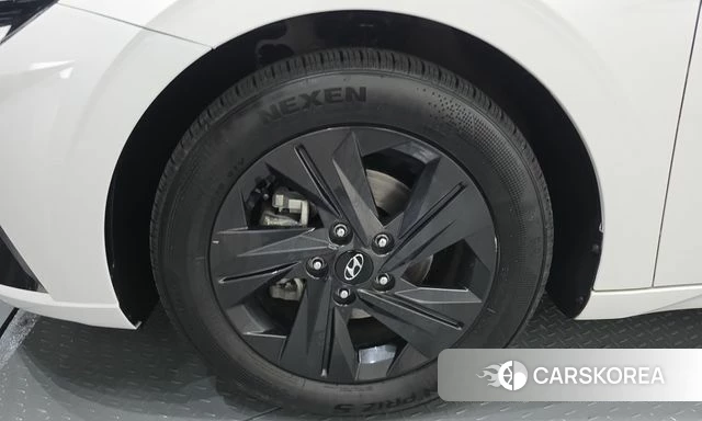 Hyundai Avante Hybrid (CN7) id 4942069 из Кореи 26